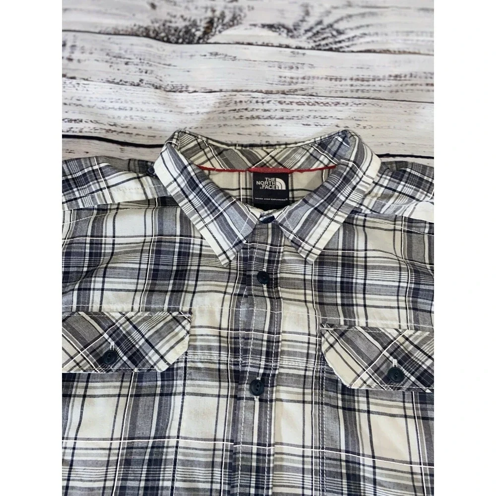 The North Face Shirt Men's XL Casual Hiking Button Up Plaid Gray/white Shirt‎
